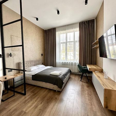 Romantic Apartments - In The Center Of Lviv , King-Size Bed Eksteriør bilde