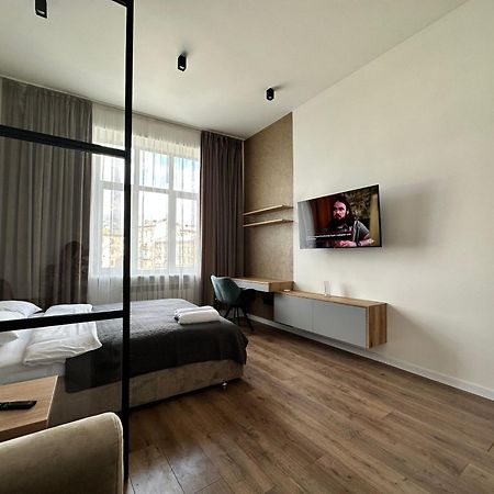 Romantic Apartments - In The Center Of Lviv , King-Size Bed Eksteriør bilde