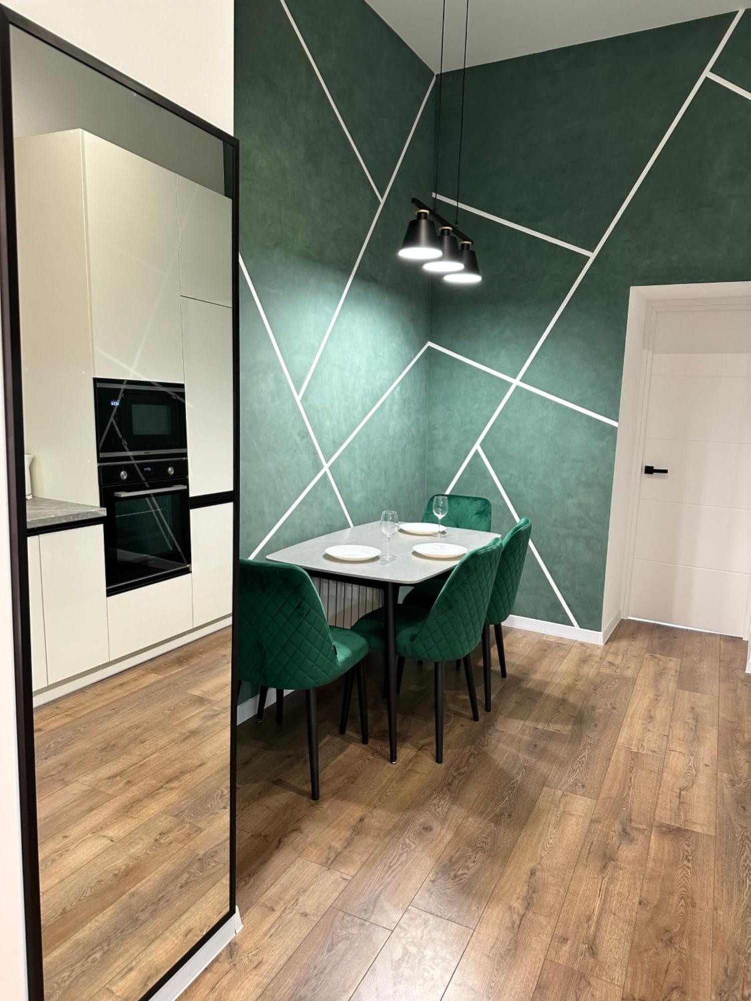 Romantic Apartments - In The Center Of Lviv , King-Size Bed Eksteriør bilde