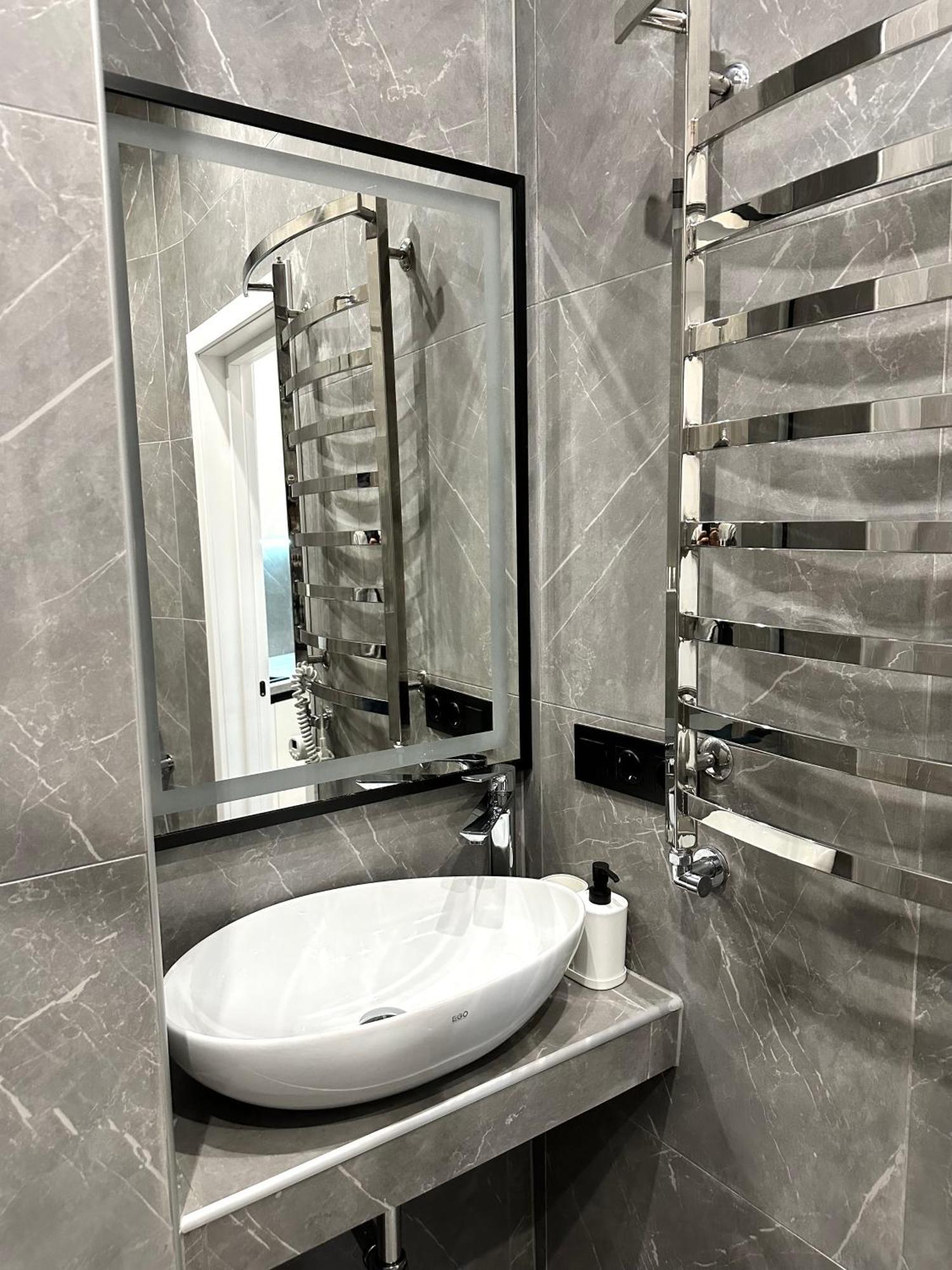 Romantic Apartments - In The Center Of Lviv , King-Size Bed Eksteriør bilde